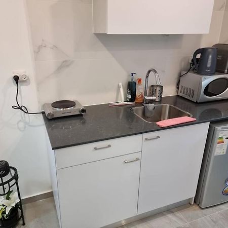 דירת זוּגַג מפנקת עם מרפסת משגעת ונוף למפרץ. Apartment เอลัต ภายนอก รูปภาพ