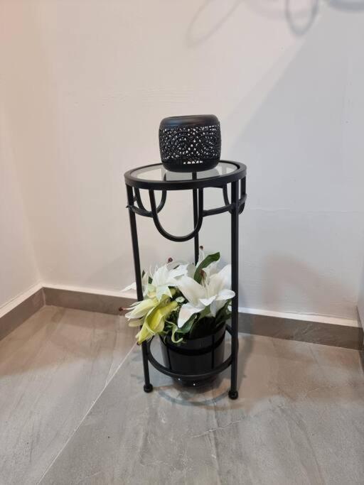 דירת זוּגַג מפנקת עם מרפסת משגעת ונוף למפרץ. Apartment เอลัต ภายนอก รูปภาพ