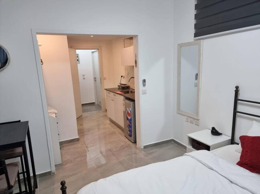 דירת זוּגַג מפנקת עם מרפסת משגעת ונוף למפרץ. Apartment เอลัต ภายนอก รูปภาพ